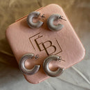 Dupla de Brincos Argola M e G