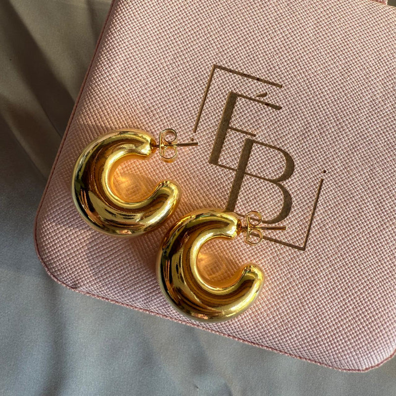 Brinco Argola M no banho dourado