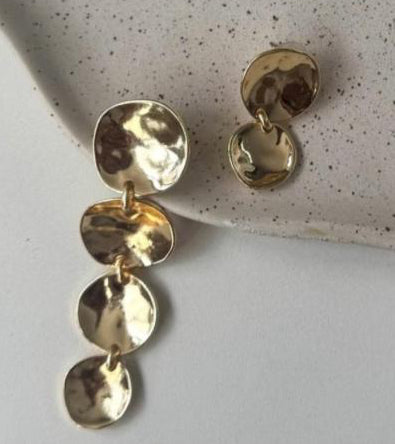 Brinco Medalha Boho Chic Banhos Dourado