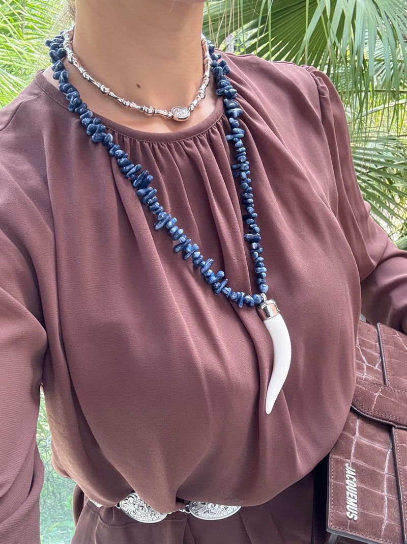 Colar longo Boho Cascalho e Dente escolha sua cor preferida!