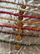 Colar Boho Moeda escolha sua cor preferida